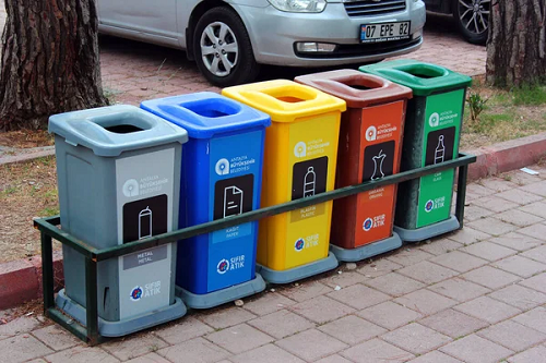Como funciona a reciclagem do lixo em condomínios?
