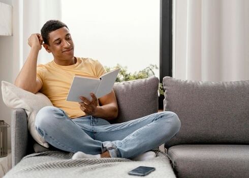 Bem-estar e autocuidado dentro do apê 5 sugestões de pequenos rituais relaxantes